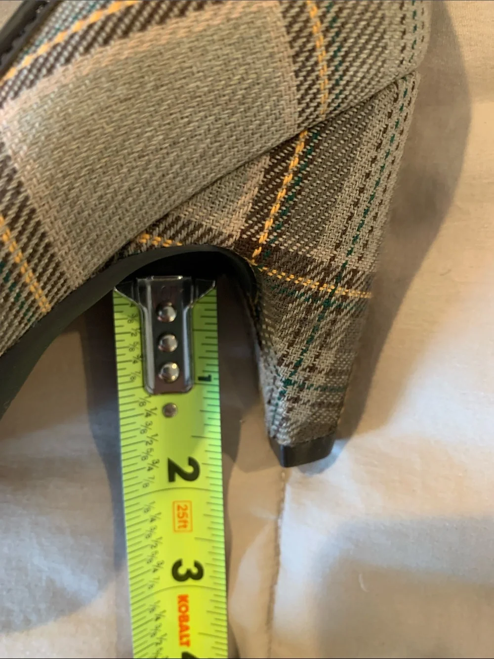 NIB Gianni Bini Beige Plaid Bow Women's Pumps US 6.5 Medium